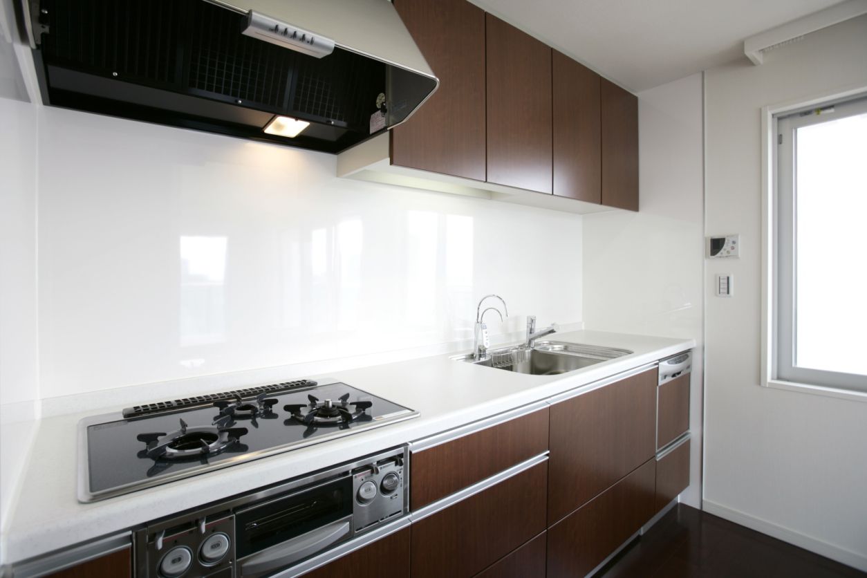 Glass Backsplashes.